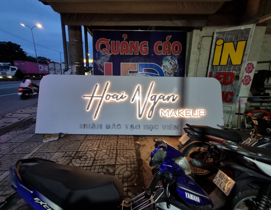 bảng hiệu massage